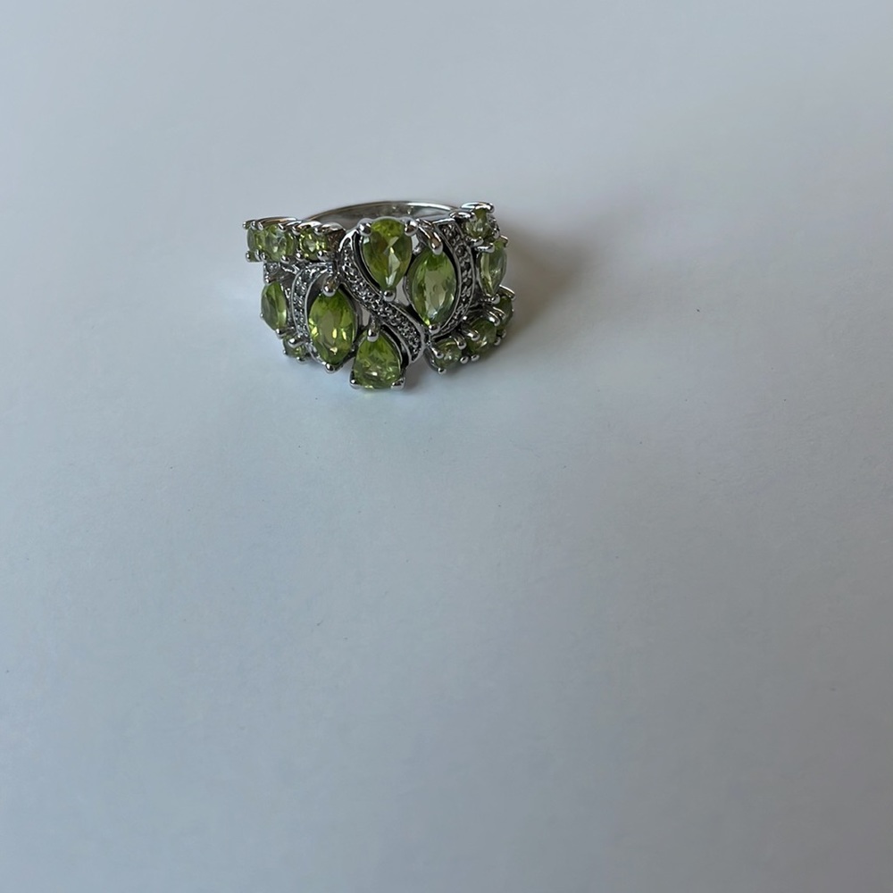 Green Manchurian Peridot 3.45 ctw - Picture 6 of 6